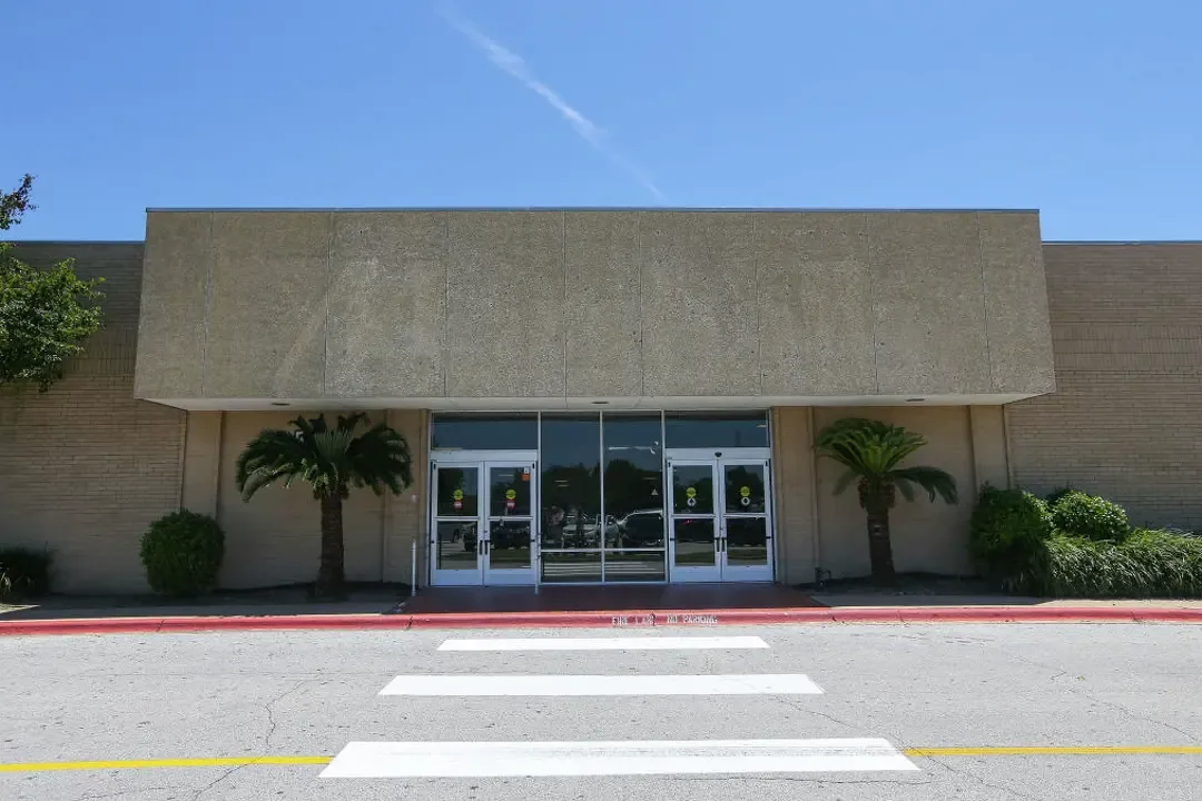 Big-Box Retail Roofing in Glendale, AZ